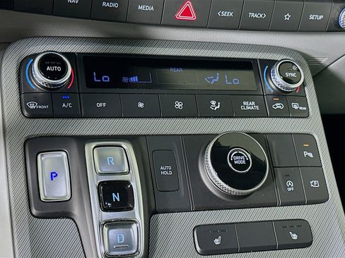 Used 2025 Hyundai Palisade SEL image 24