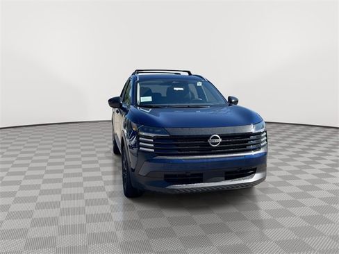 New 2026 Nissan Kicks SV w/ SV Premium Package image 3