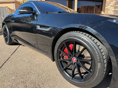 Used 2020 Jaguar F-TYPE Coupe image 21