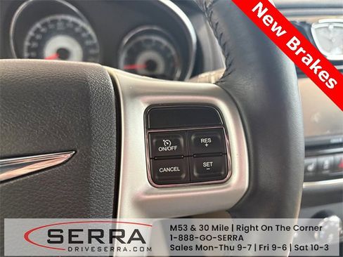 Used 2011 Chrysler 200 Limited image 16
