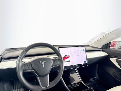 Used 2019 Tesla Model 3 Long Range image 22