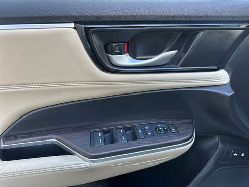 Used 2019 Honda Clarity Plug-In Hybrid image 11