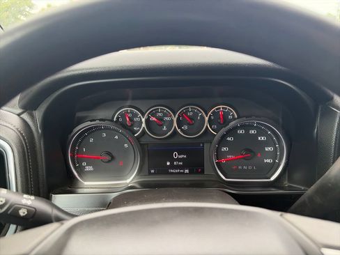 Used 2021 Chevrolet Silverado 2500 LT AWD/4WD image 16
