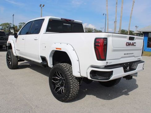 Used 2024 GMC Sierra 2500 AT4 w/ AT4 Premium Plus Package image 8