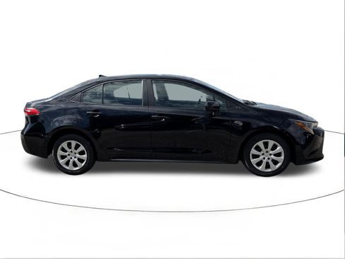 Used 2024 Toyota Corolla LE FWD image 3