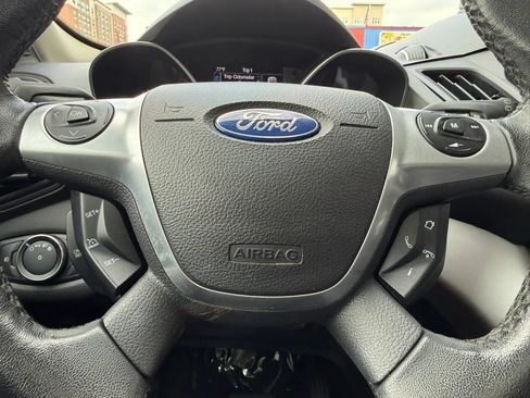 Used 2014 Ford Escape SE w/ Equipment Group 201A FWD image 17