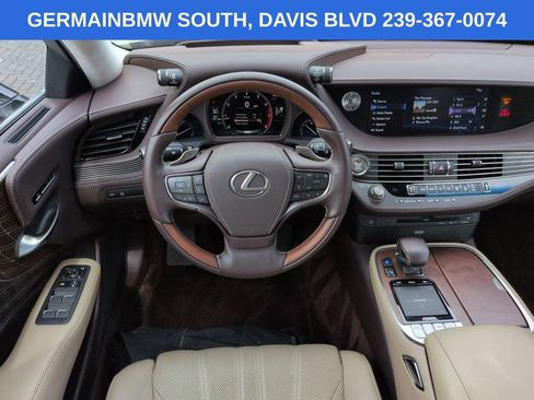 Used 2018 Lexus LS 500 w/ Interior Upgrade Package RWD image 18