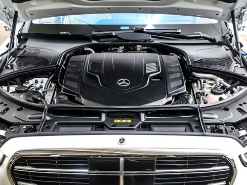 New 2026 Mercedes-Benz S 580 4MATIC Sedan image 11