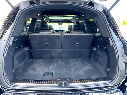 Used 2025 Mercedes-Benz GLS 63 AMG 4MATIC image 28