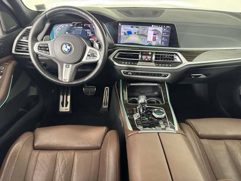 Used 2021 BMW X7 M50i w/ Dynamic Handling Package AWD/4WD image 5