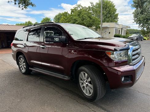 Used 2011 Toyota Sequoia Limited RWD image 7