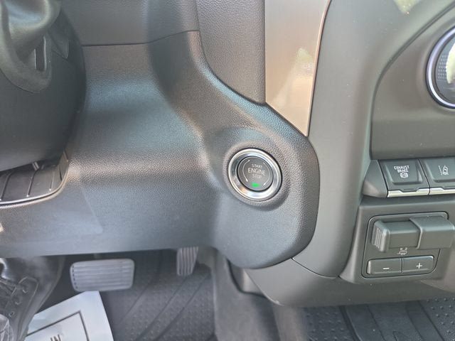 New 2026 Chevrolet Silverado 2500 Custom w/ Custom Value Package AWD/4WD image 19