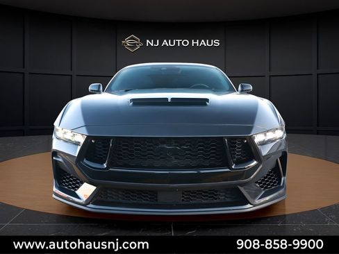 Used 2024 Ford Mustang GT Premium image 3