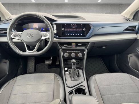 Used 2023 Volkswagen Taos SE image 20