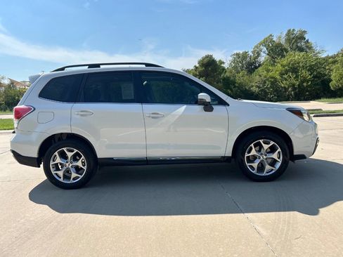 Used 2018 Subaru Forester 2.5i Touring w/ Popular Package #2 image 5