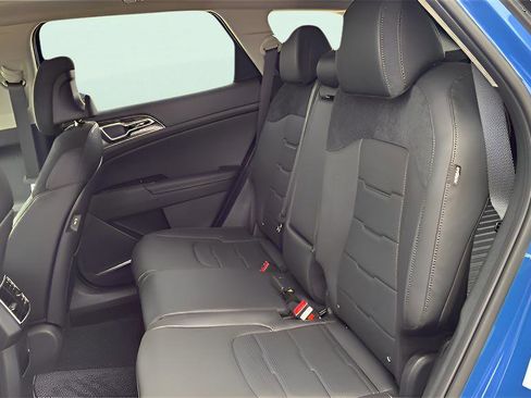 New 2026 Kia Sportage SX image 16