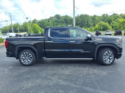 Used 2023 GMC Sierra 1500 Denali w/ Denali Reserve Package AWD/4WD image 2