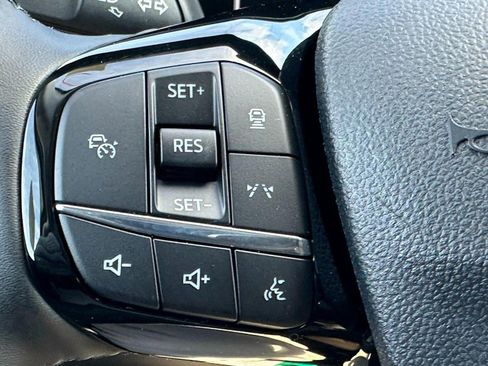 New 2026 Ford Escape SE image 11