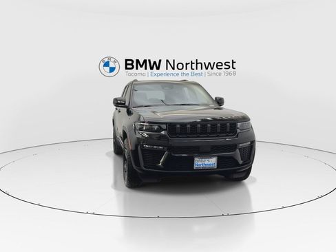 Used 2026 Jeep Grand Cherokee Limited w/ Limited Altitude Package AWD/4WD image 7