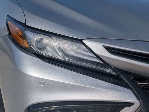 Used 2024 Toyota Camry XSE FWD image 9
