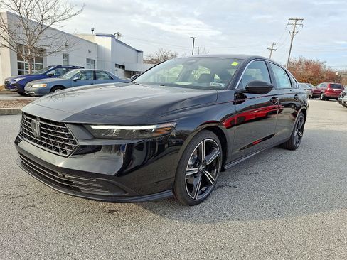 New 2025 Honda Accord Sport image 2