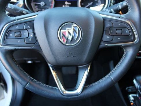 Certified 2022 Buick Encore GX Essence image 11