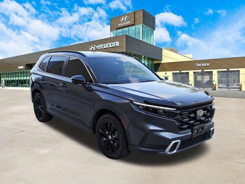 Used 2023 Honda CR-V Sport Touring image 3