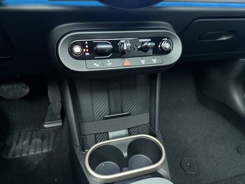 New 2026 MINI Cooper 4-Door Hardtop image 22