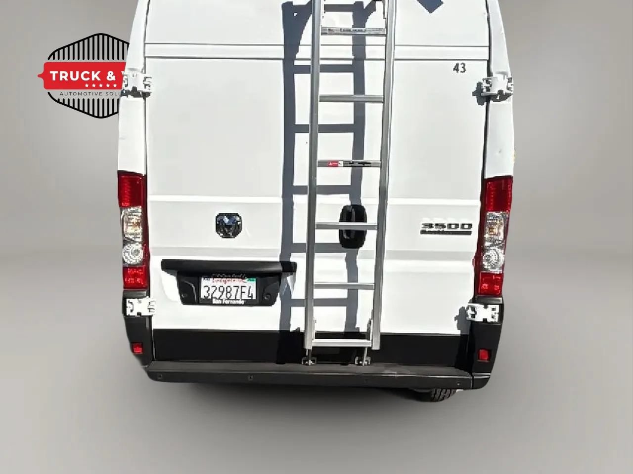 Used 2025 RAM ProMaster 3500 FWD image 5