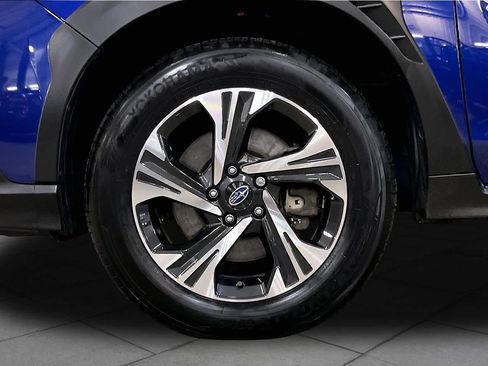 Used 2025 Subaru Crosstrek 2.0i Premium image 10