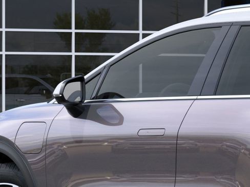 New 2026 Chevrolet Equinox EV LT image 12