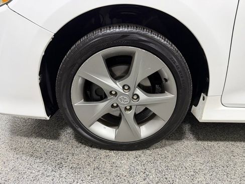 Used 2014 Toyota Camry SE image 26