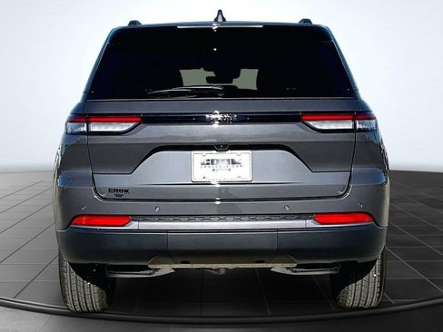 New 2026 Jeep Grand Cherokee Altitude image 4