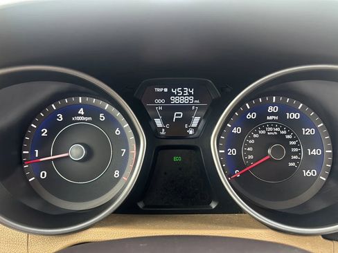 Used 2012 Hyundai Elantra GLS w/ Preferred Pkg 3 FWD image 2