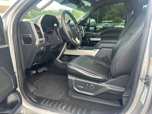 Used 2019 Ford F250 Lariat w/ Lariat Ultimate Package AWD/4WD image 12