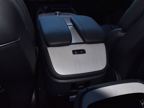 New 2025 Lincoln Navigator Reserve w/ Jet Appearance Package image 19