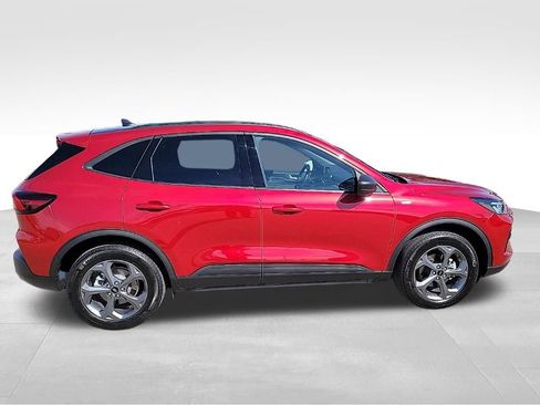 Used 2025 Ford Escape ST-Line w/ Cold Weather Package image 19