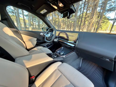 New 2026 BMW X3 xDrive30 w/ Premium Package AWD/4WD image 19