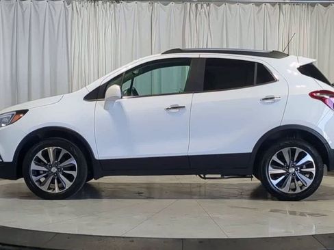 Used 2022 Buick Encore Preferred w/ Safety Package AWD/4WD image 5