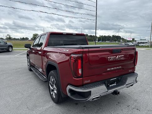 Used 2023 GMC Sierra 1500 SLT w/ SLT Premium Package AWD/4WD image 12