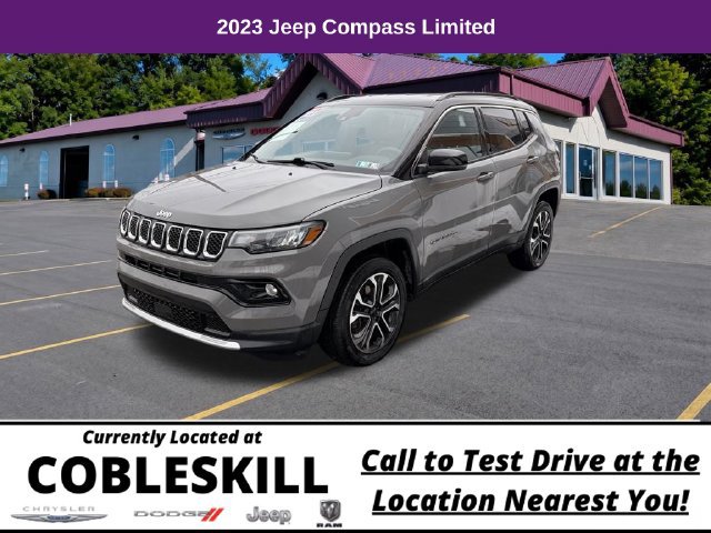 Used 2023 Jeep Compass Limited AWD/4WD image 2