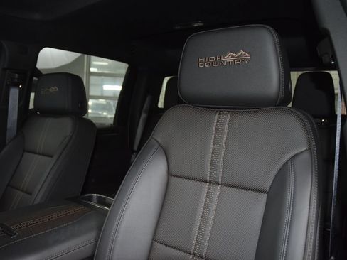 Used 2025 Chevrolet Silverado 2500 High Country w/ Z71 Off-Road Package AWD/4WD image 45
