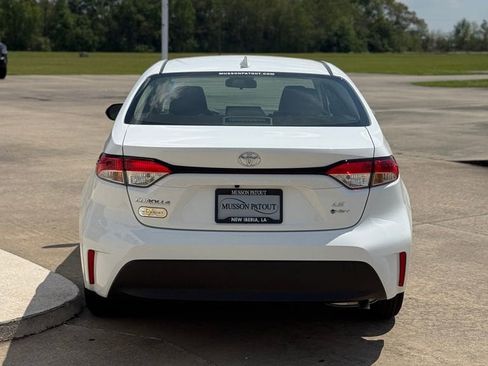 Used 2026 Toyota Corolla LE image 8