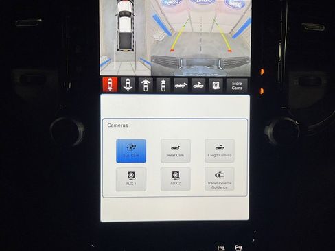 Used 2024 RAM 2500 Limited image 18