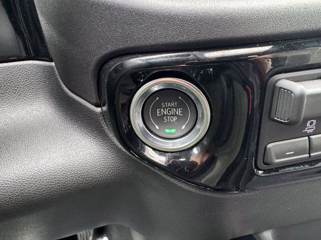 Used 2026 Chevrolet Silverado 2500 ZR2 AWD/4WD image 18