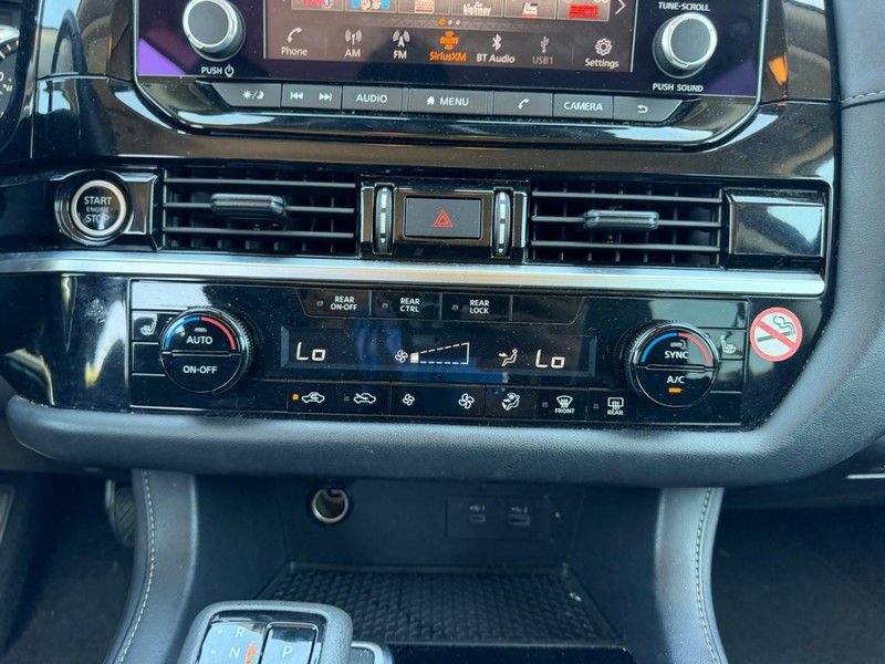 Used 2024 Nissan Pathfinder SV FWD image 14