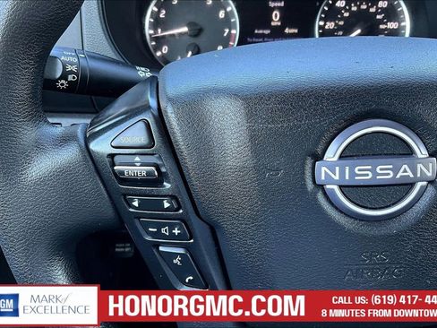Used 2022 Nissan Frontier SV RWD image 12