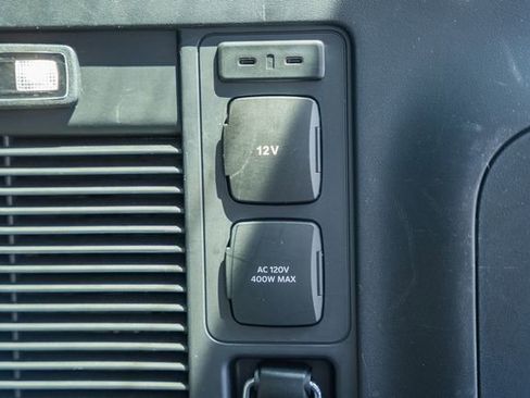 Used 2025 Ford Expedition Active RWD image 15