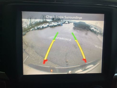 Used 2014 RAM 1500 Laramie w/ Convenience Group image 9