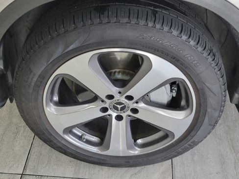 Used 2022 Mercedes-Benz GLC 300 image 10